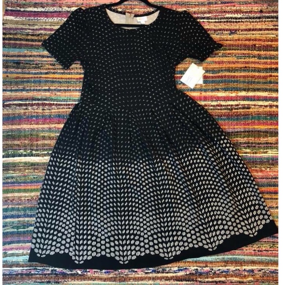 LuLaRoe Amelia